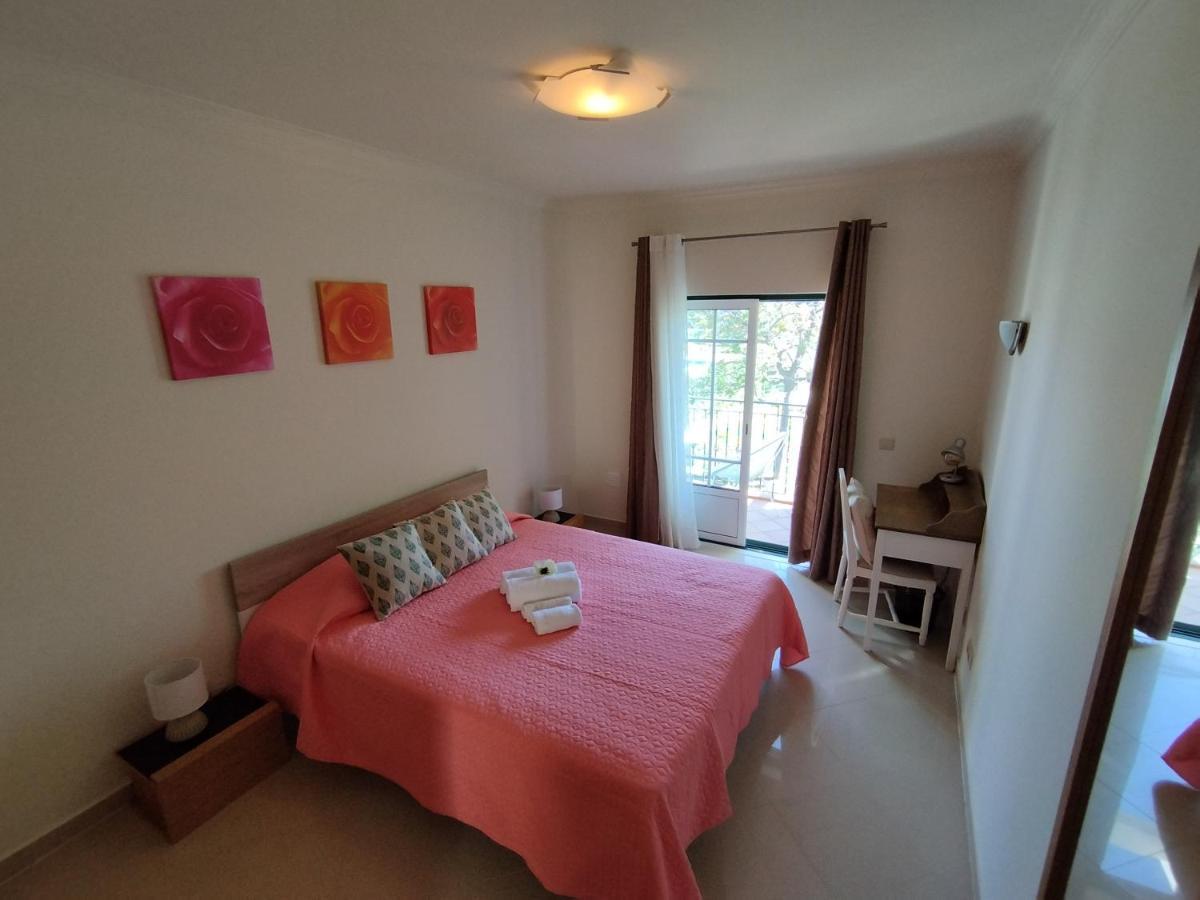 1d Areias De Porches, Pool & A/c - Casas & Papeis