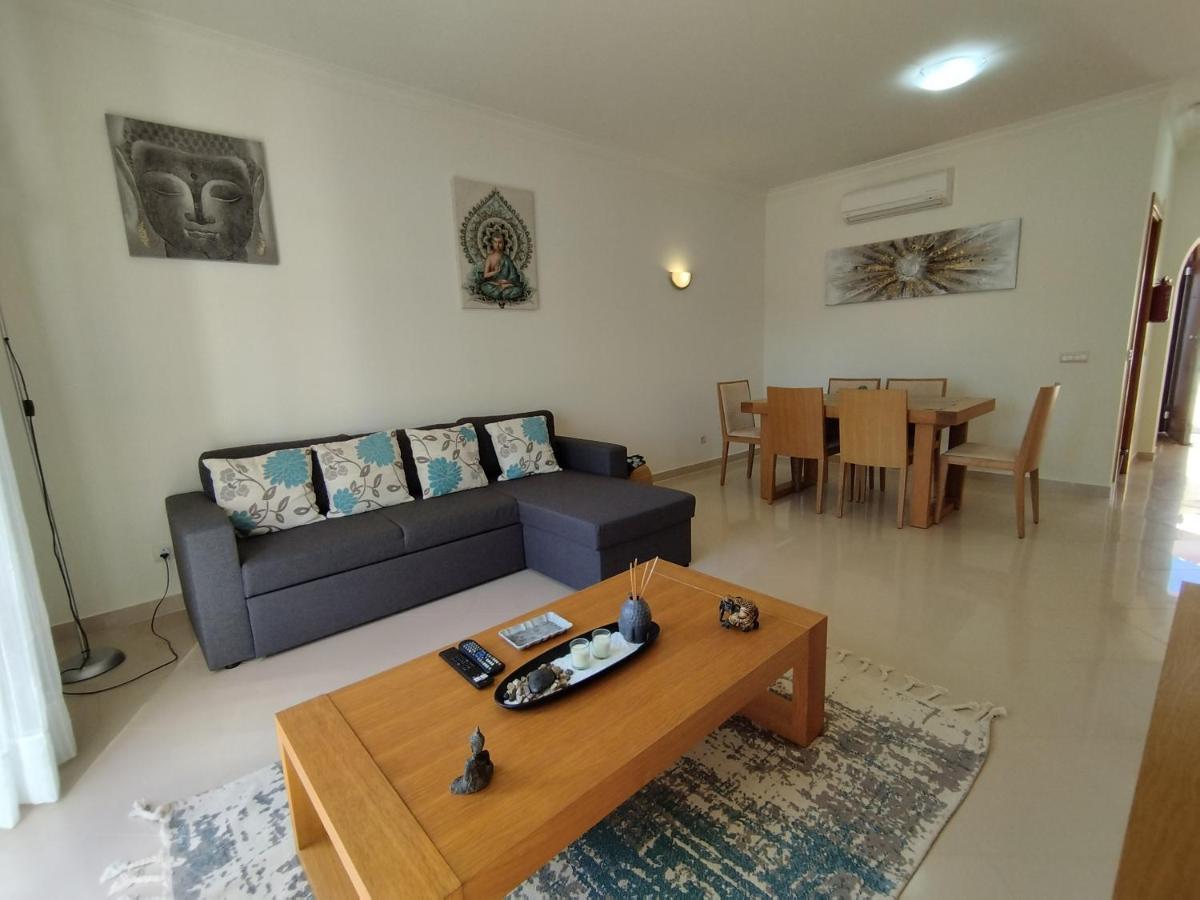 1d Areias De Porches, Pool & A/c - Casas & Papeis *