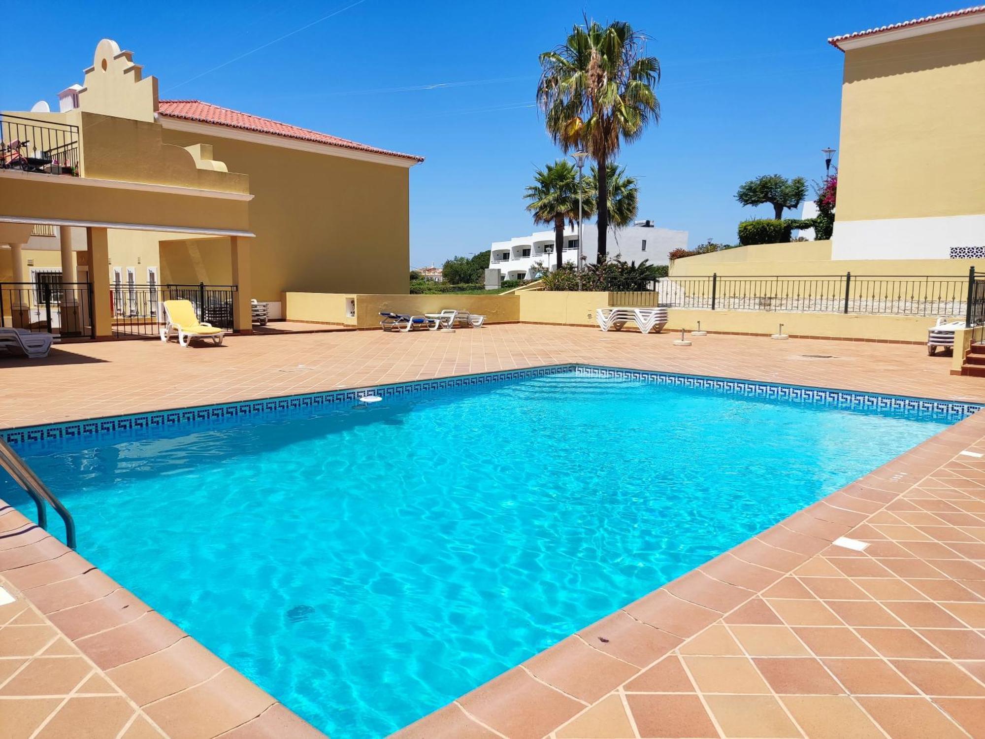 1d Areias De Porches, Pool & A/c - Casas & Papeis * Armacao de Pera